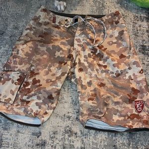 32 men’s bathing suit